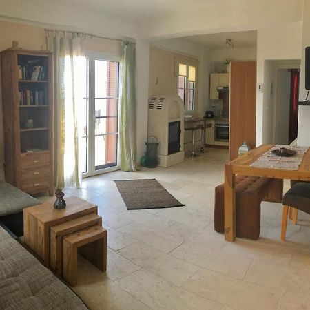 Astra-Ferienhaus Mit Grosser Dachterrasse Und Top-Ausstattung In Nas 阿尔门尼斯蒂斯 外观 照片